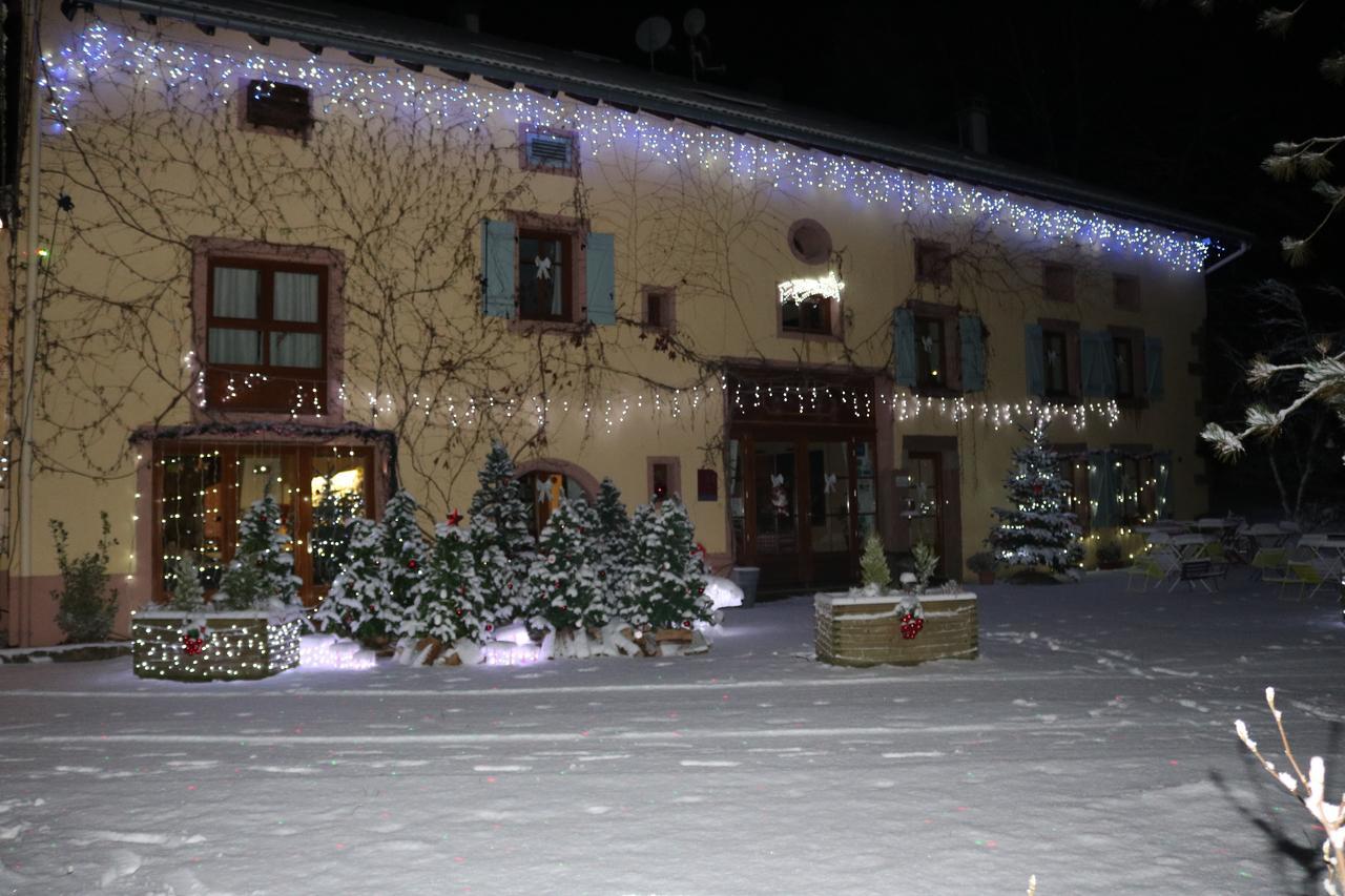 Auberge De La Charriole Taintrux Exteriér fotografie
